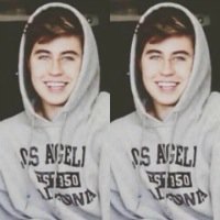 could you please follow @cvrtah it would mean the world to me. Also ask for a dm to Grant, Nash, Carter, Shawn, Jacob, Justin Bieber, Brent if you want
