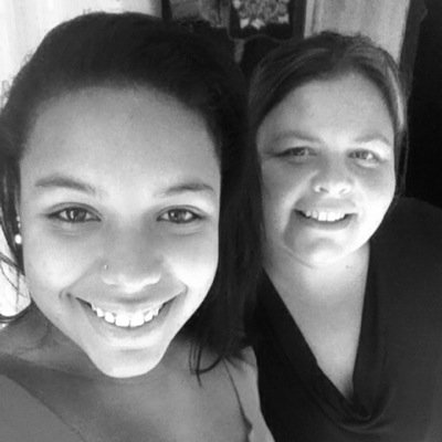 Meiga, drita, linda, fala o que pensa e quando gosta gosta pra vale. #Teamooo prakas minha drita e nada muda isso *---* dritinha pikena dela @nenedopeace_ s2
