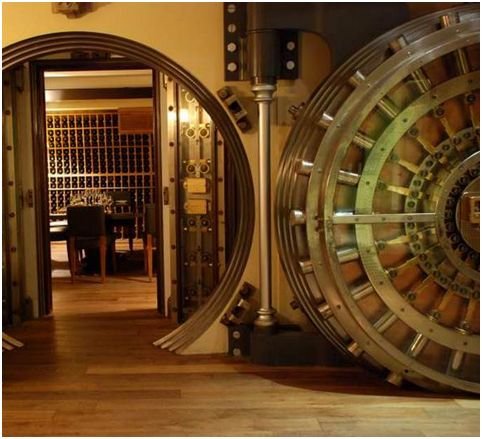 LuxuryWineries's profile picture. 