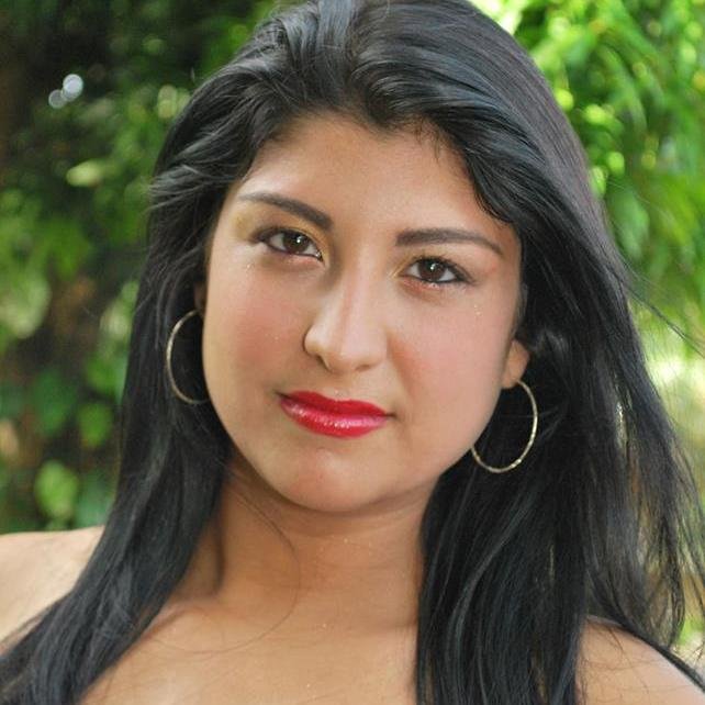 ¿No se para qué me piden el Perfil? Si de Frente soy más Guapa. Ancla Informativo BarinasTV, Conductora de Jóvenes2.0, NoticieroPopular94.7 y @NoticieroHS,