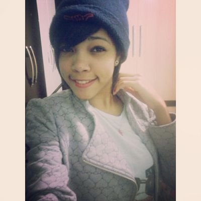 sou legal  :) amo rap :)  e se quiaer cv cmg chama no whats, 11966287416 , bjs