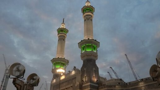 عشت أميرة بين احضان اهلي واليوم اعيش ملكه متوجة برجل عظيم بسبب طاعته سأنال جنات النعيم باذن الله.