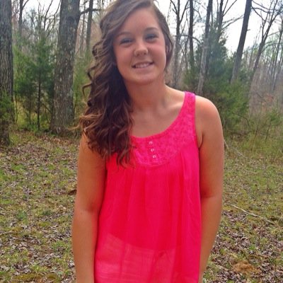 Alyse_Hendley2's profile picture. Proverbs 4:23❤️