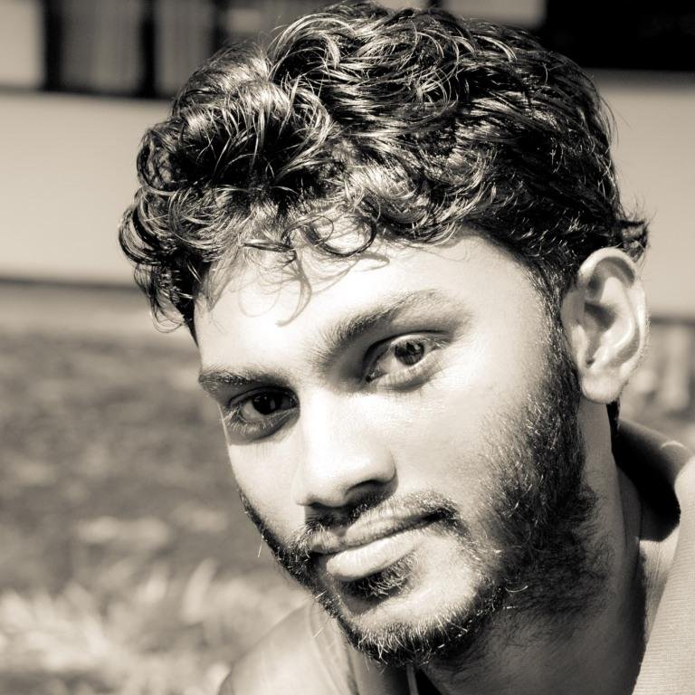 Software Engineer, Technophile, Leisure Photographer, Artist, Graphic Designer