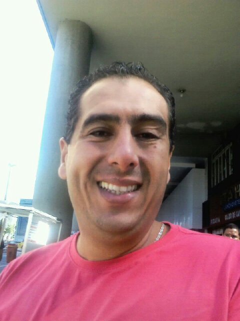 Meu compromisso.....ser feliz!!! Simples assim!!!