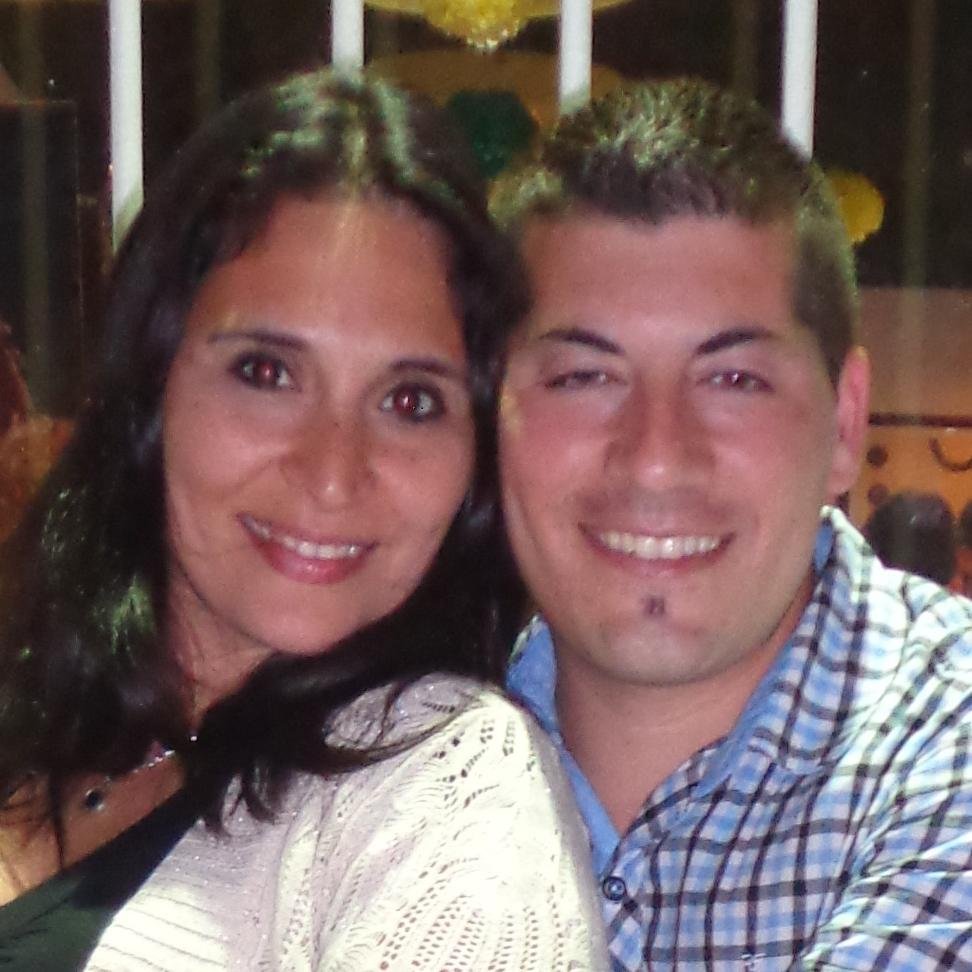 Apasionado por Jesús. 
Padre de Luca y Antonella
Esposo de Marcela (Benditos regalos divinos!)