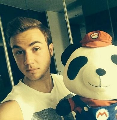 EduardoGoku2210's profile picture. Marco Reus/Robert Lewandowski/Mario Goetze/The Wanted/Cd9/BTR/Santos Laguna/Borussia Dortmund/Barcelona/Arsenal