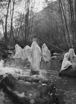 ComoOo_'s profile picture. Escribo, cosas, extrañas, diferentes, especiales, suicidas, dia a dia. Siempre lloro, es algo por lo que no tengo que pagar. Dubstep. Rap.         270613 ♡