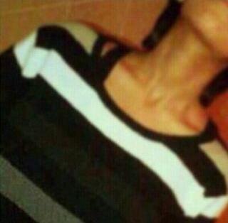 لما آوصيك عَ نفسك و لما آحاول آعرف وش مضآيقك؟ ولما يقلب مزآجي مع مزآجك؟ - خليك واثق - آنك مو زي آي آحد عندي .