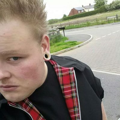 Tomwokko's profile picture. tom. 24. in a band. music is my life. love my son