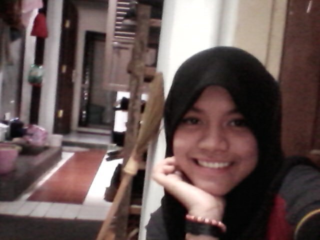 latiefmanoarfa's profile picture. 