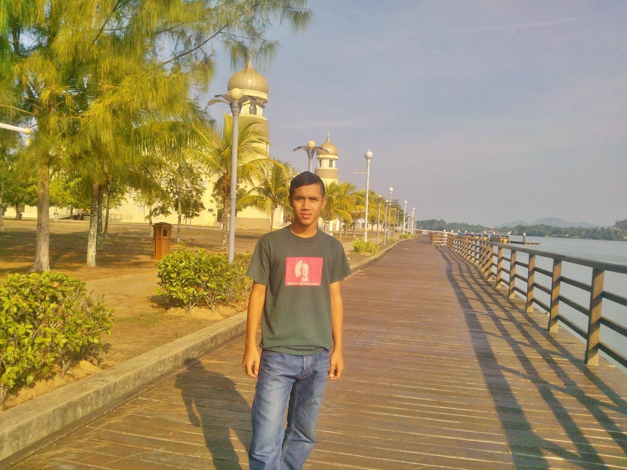 ieman97aiman's profile picture. 