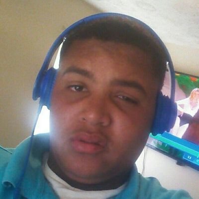 I am 16 and I'm cool and I don't fuck with fake niggas. I keep it 100.