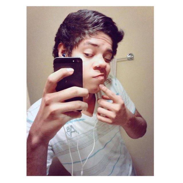follow me Because I'm cool, skating for life,gamer .i have a youtube i will do vlogs soon