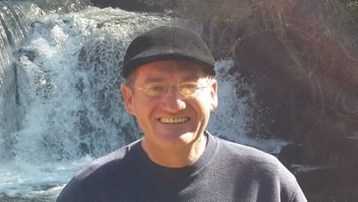 I am a singer/songwriter and psalmist who has been captivated by a God of beauty,wonder and Grace.Listen to my songs at http://t.co/kLg3Q3TFWT