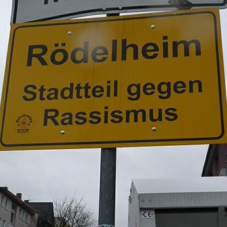 Was ich schon immer mal über meinen Stadtteil wissen wollte. Wenn Ihr was wissen wollt: roedelheim.blogspot@gmail.com