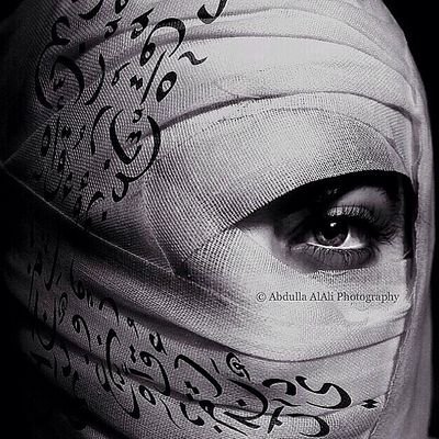 ‏‏‏‏‏‏‏لست واقع في الحب ولا مريض بالفراق اعشق الكتابه الحزينه ولست بحزين واعتذر لكل من اصابته احرفي ...