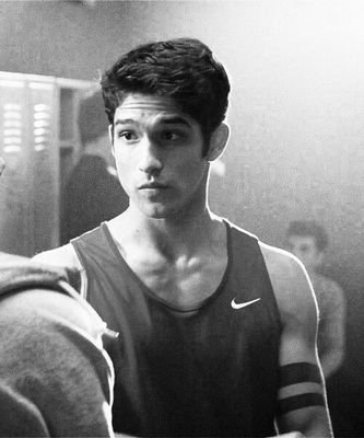 I'm the True Alpha and my Vampire sister is @BeautifulMcCall. #Single #MVRP #AnyShip #NoSex [{Crossovers & AUs accepted}]
