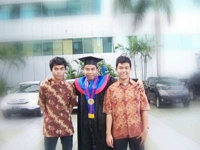 basketball . Football . Love to sing . Badminton