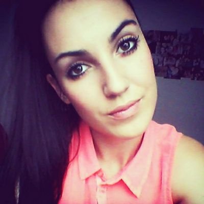 ¡Esos somos tú y yo! El cielo y el suelo, putadas y amor,
pereza y desvelo, lija y terciopelo.