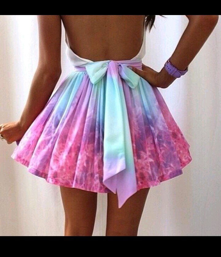 from fashion|hair styles| shoes| jewery| and everything between. Enjoy!