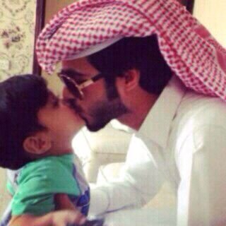 واحد فولو و صلححووو .                                                                و صلي على النبي .