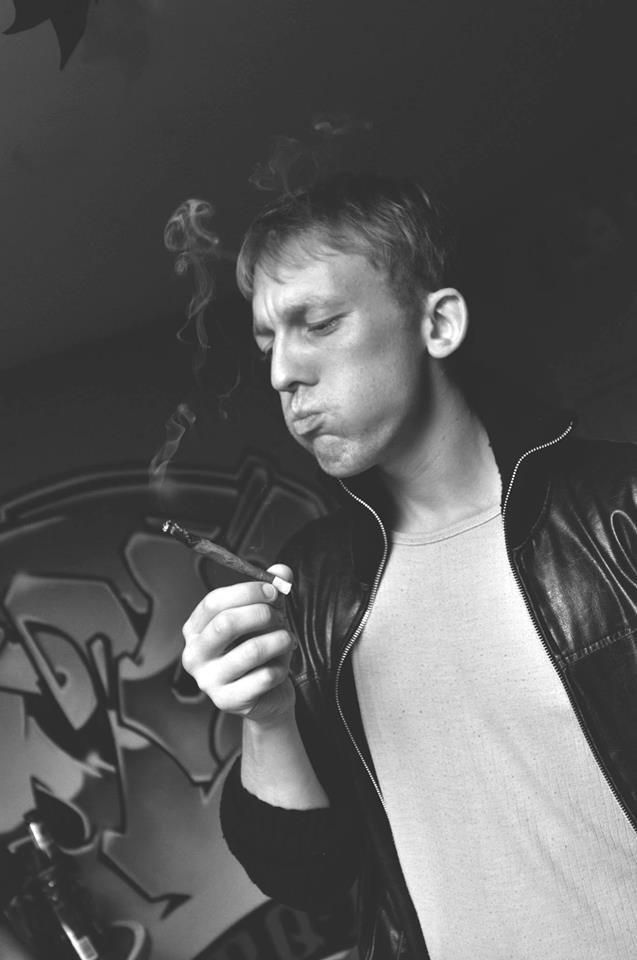 Electronic Music Producer at http://t.co/xCIikhMT48