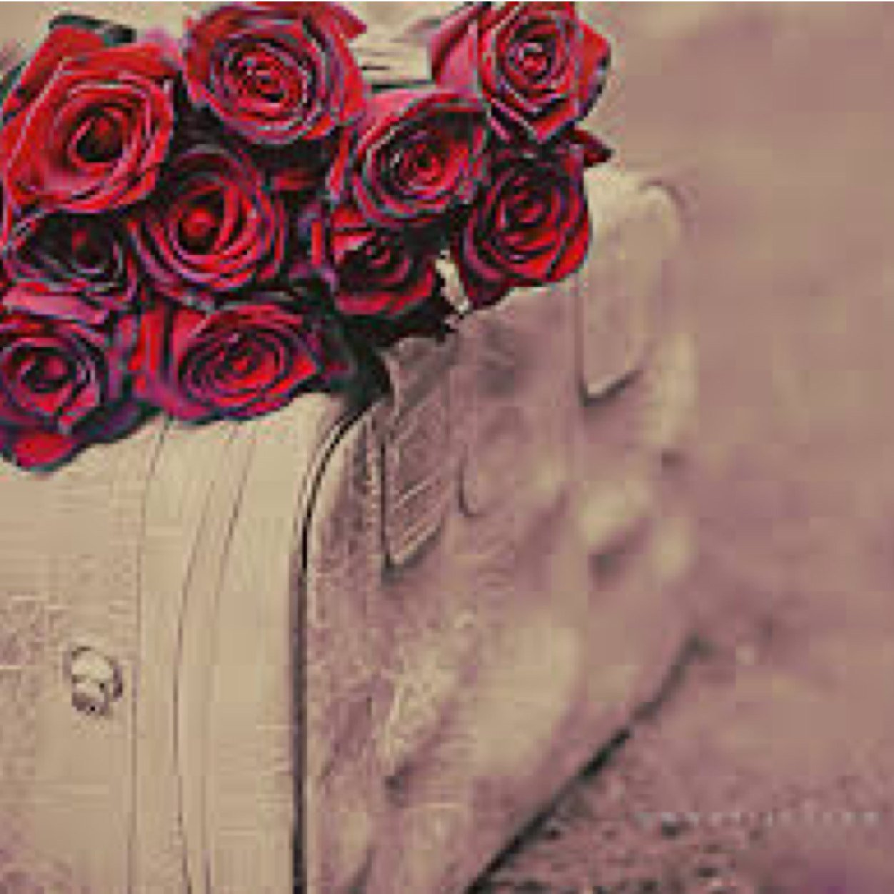 ربي اجعل كل مايتمناه قلبي تراهه عيني و لو بعد حين ♡~