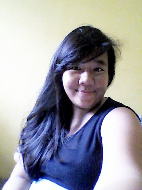 Inilah akuu :) kalau mau tau lebih lihat ɑ̤̈̊jª sendiri :)