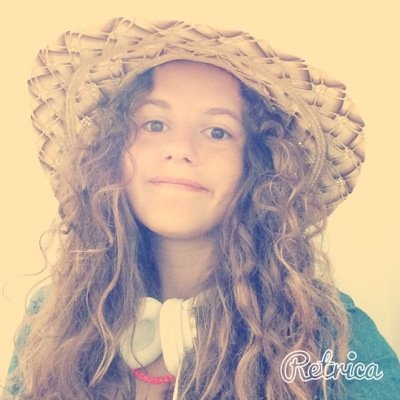 heyitsarah_'s profile picture. the less you care, the happier you will be