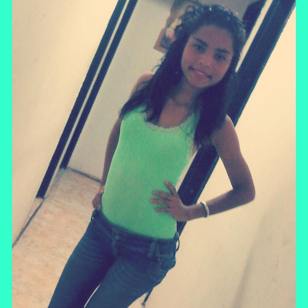 Hablar de mi es fácil, ser como yo es difícil..
http://t.co/c30XNKidZG