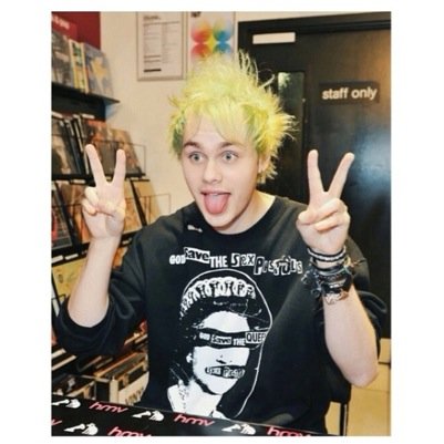 Hi please dont follow this account. Please follow @hxrry_gurl. It means. Lot :) thanks beautiful people.