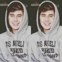 could you please follow @cvrtah it would mean the world to me. Also ask for a dm to Grant, Nash, Carter, Shawn, Jacob, Justin Bieber, Brent if you want