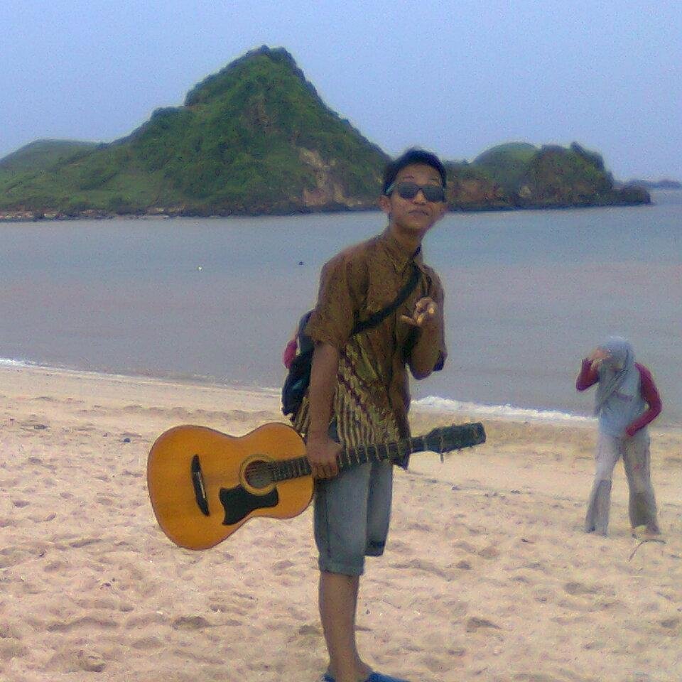 Gue ank ipa Sman 1 Aikmel lotim 
           Lahir di Wanasaba.. 
    Hobby gua bermusik ```__``
Gitar adalah sahabat baikku °_°
   Tengkiu °,°