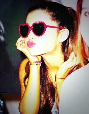 I'm japanese dir. 17years. 1D/Ariana/Little Mix/Justin/Coldplay/Taylor/Avril/LMFAO/Nicki/Katy