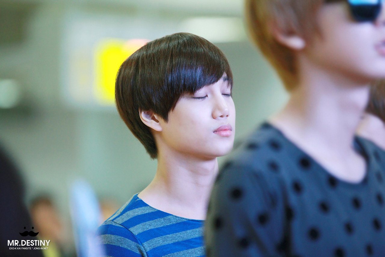 just botth not real kai exo ขาวเหมือนสำลี  หน้าตาดีไปวันๆ