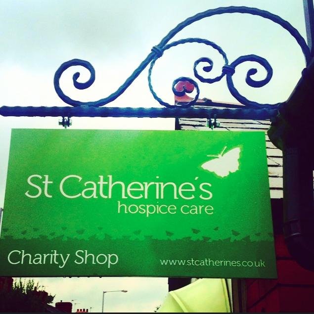 A shop for ladies who love new and preloved designer and high street clothes for a fraction of the original retail price - and all profits go to charity!