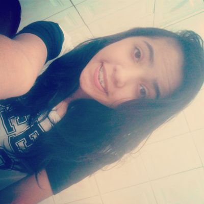 A vida nao é facil mais sempre levo tudo na boa com um sorriso no rosto , sabe qual é o segredo ?  Deus !