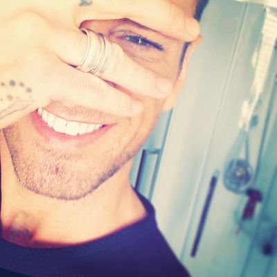 Rhys125's profile picture. Bit ov a wild child... love me friends and family.. love goin out and havin a mad one ..... yeesssaaa keeeemmoonn x