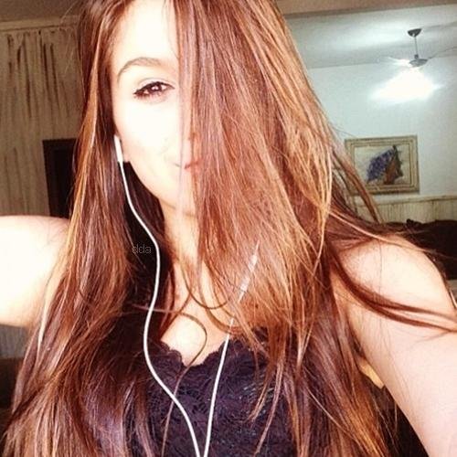 breathlye's profile picture. Bana hayatı sevmeyi öğrettiğin için seni asla affetmeyeceğim