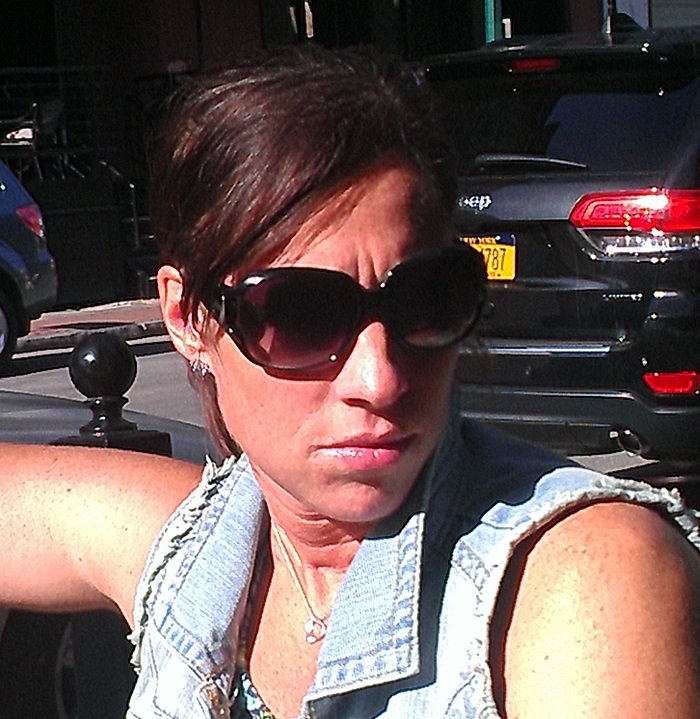 Hi All, I am new on twitter because ofmy best friend @carlyluvs1  look forward in reading your tweets