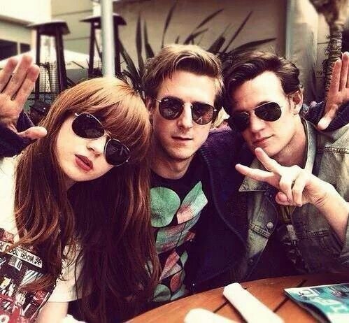 #Whovian, # Arianator,  OITNB, Divergent 3 Matt smith, Karen Gillan, Jenna Coleman, Ariana Grande 3 Aspiring Actress 3
Other Account= @x_BreakFree_x