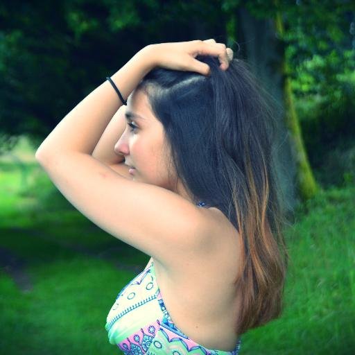 Be weird with us. I wanna be a unicorm! ♥♛