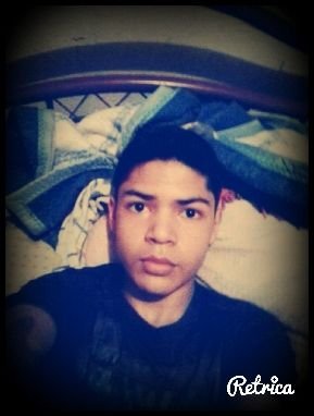''Se não quiser me olhar, vira de costas
Você vai ter que aturar
Porque eu vim pra te provocar''