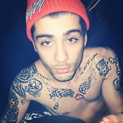 Feche os olhos e aproveite a montanha russa q é a vida porra nenhuma pq se eu fechar os olhos brota twitticam tatto nova follow spree até feijão brota do seu cu