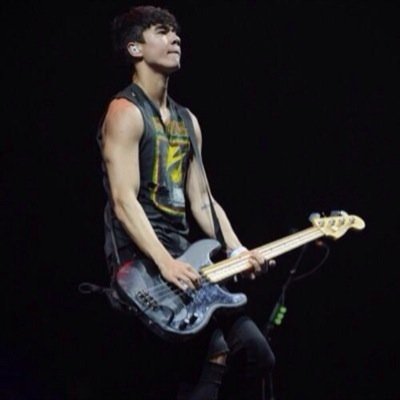 CalumsC0ck's profile picture. ✨I tried putting Calum Hoods dick as my password but it said it was too long✨ • @calum5sos cock • ask for fb✨