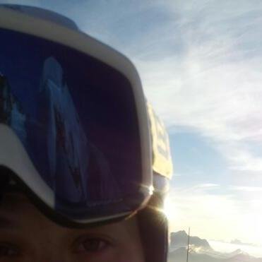 zananovakovic's profile picture. Alpine skier # Its easy, just follow me...;)