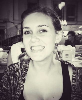 Madre, inquieta, extremeña y periodista (por ese orden) ツ Trabajando duro en el equipo de Comunicación, Relaciones Institucionales y ESG DE ING
