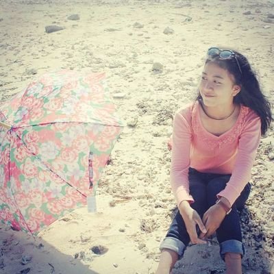 cantik aja gacukup buat nguasain dunia.