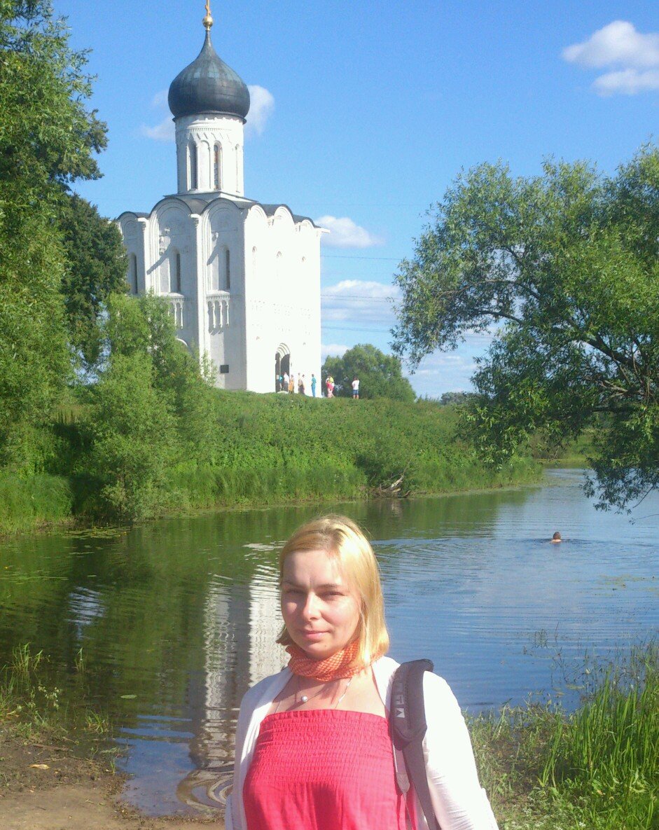Я этим городом хранима